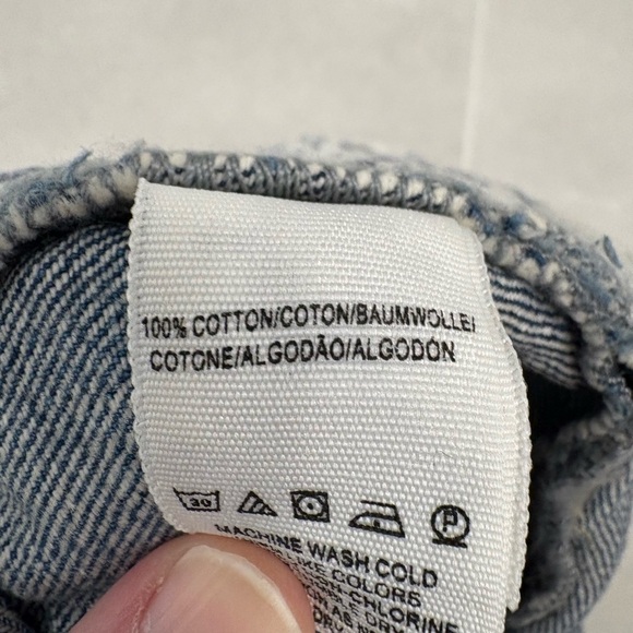 Free People We The Free Sofia Denim Distressed Cutoff Shorts Size 28 - Picture 5 of 6